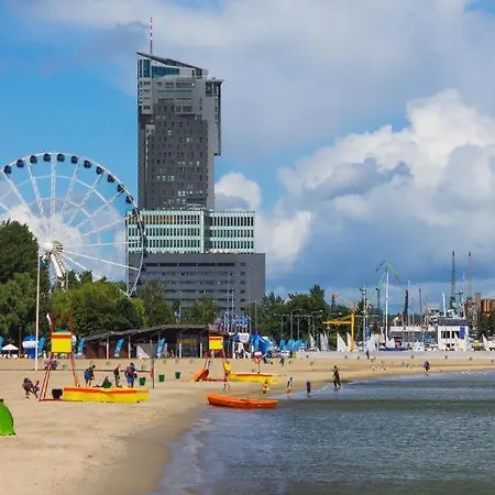 Mieszkanie W Samym Sercu Gdyni, 3 Minuty Od Plazy. *